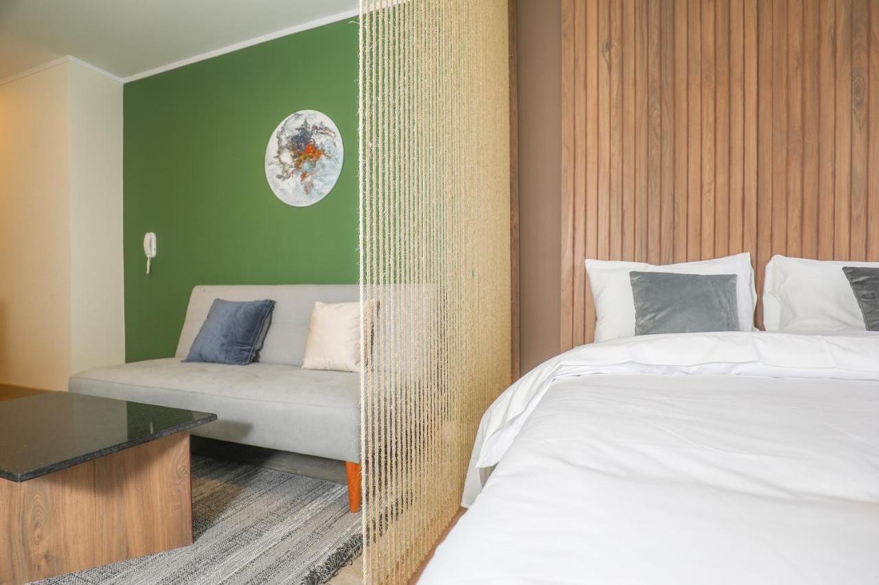 Trendy Host Grau 15 Barranco Apartment Lima Bagian luar foto